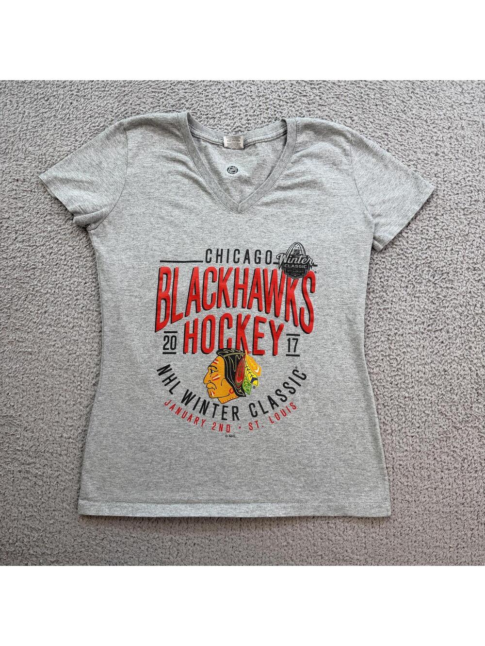 Chicago Blackhawks 2017 NHL Winter Classic V Neck Graphic T Shirt Women's Small